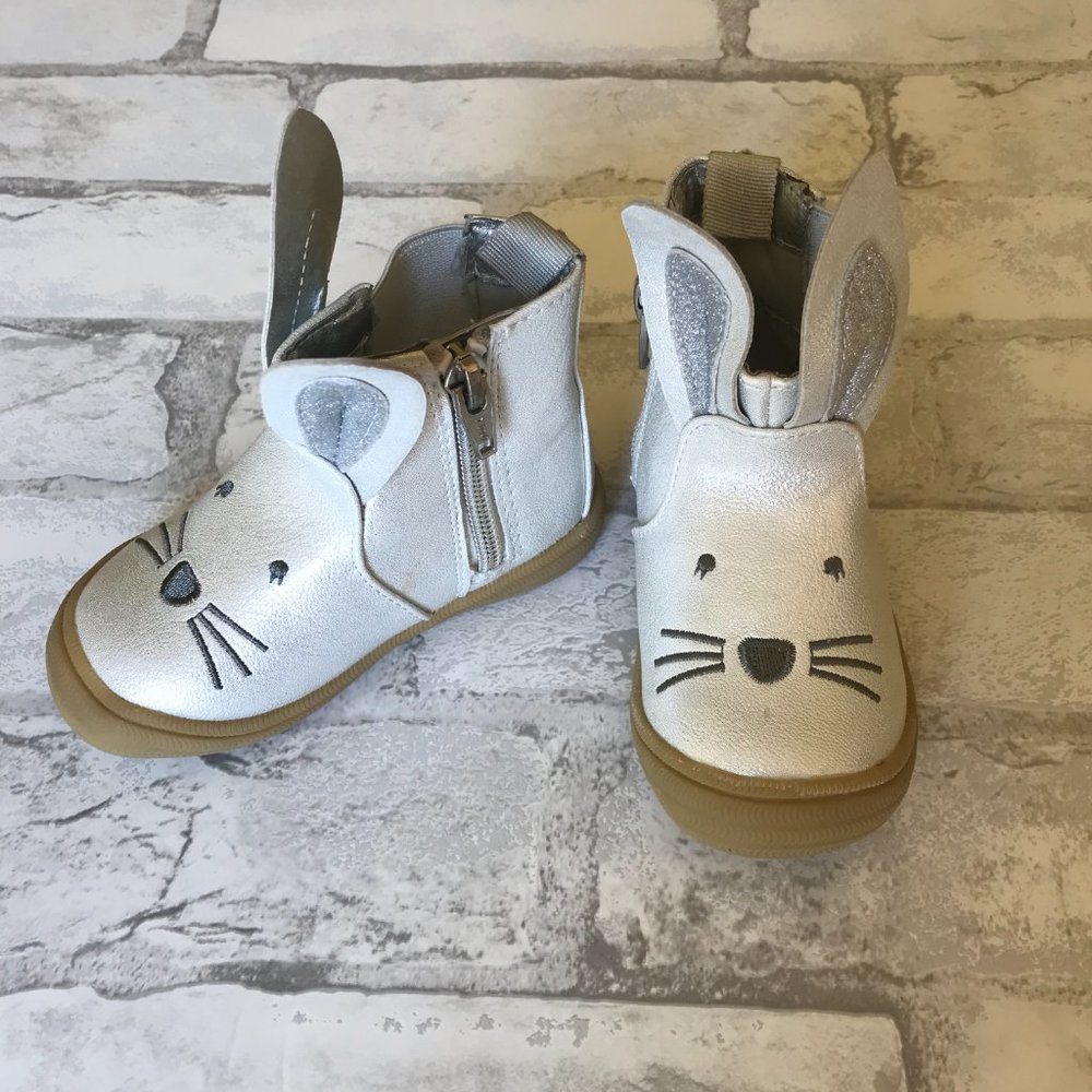 Cat & Jack Estella Metallic Size 5 Bunny Ankle Boots with Glitter